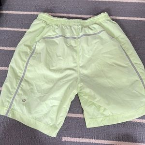 Lululemon Pace breaker Lined 7 Inch Shorts - Neon Green